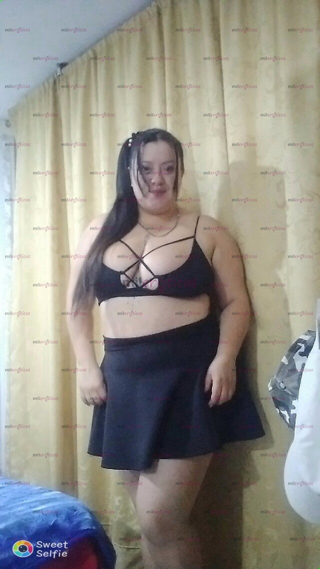 FOTOS DE NUEVA CHICA TETONA GORDITA COMPLACIENTE EN LA CAMA Y DESEOSA DE TENWR SEXO
