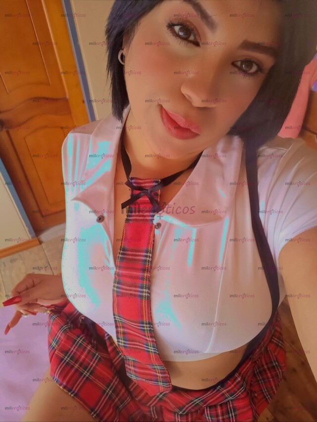 FOTOS DE CAMILA EXOTICA DESLUMBRANTE Y SENSUAL ALUMNA SERE TU MEJOR POLVO