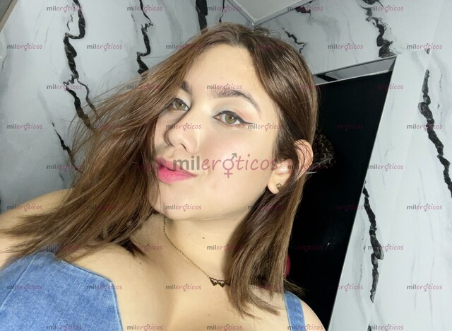 FOTOS DE YOUNG BLONDE BIG TITS NATURAL, GREEN EYES NEW AND VERY SEXY