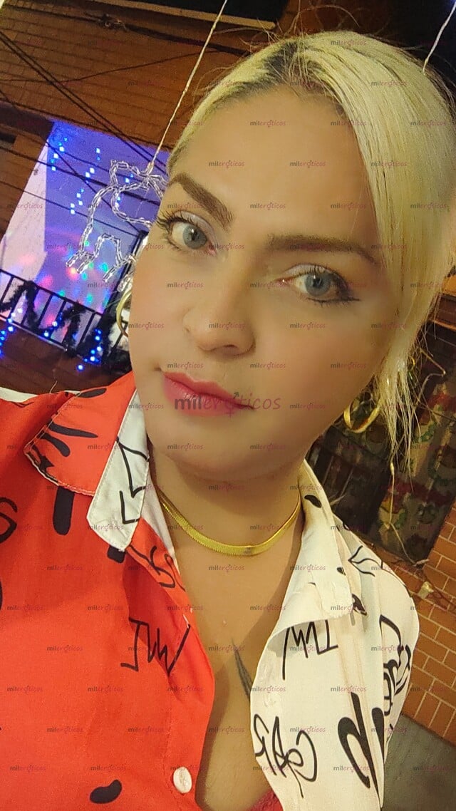 FOTOS DE RUBIA VENEZOLANA DOTADA MODELO ALTO NIVEL DE MUY BUEN CUERPO SEXY Y COQUETA