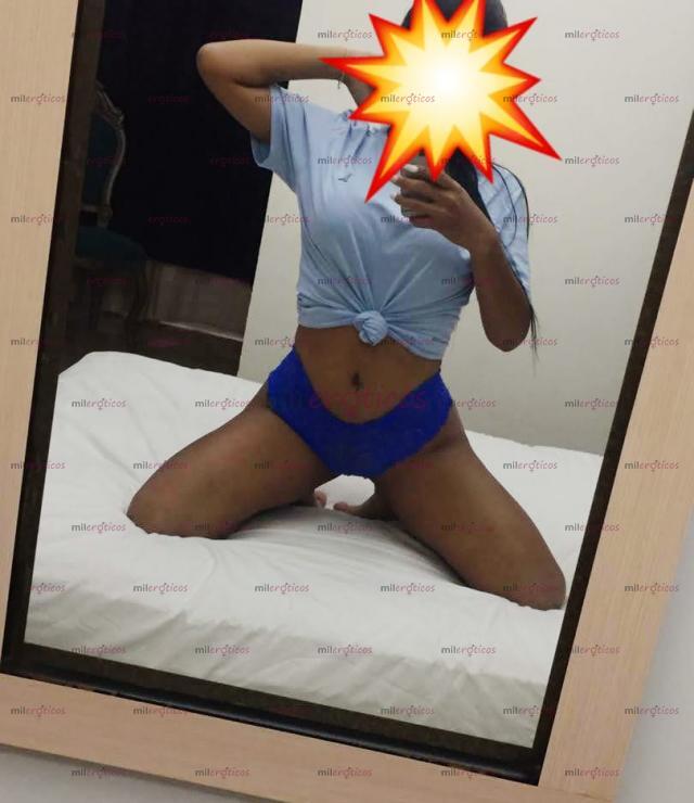 FOTOS DE EXOTICA HERMOSA ATREVIDA Y NATURAL FLOR TU MEJOR COMPAÑIA REY