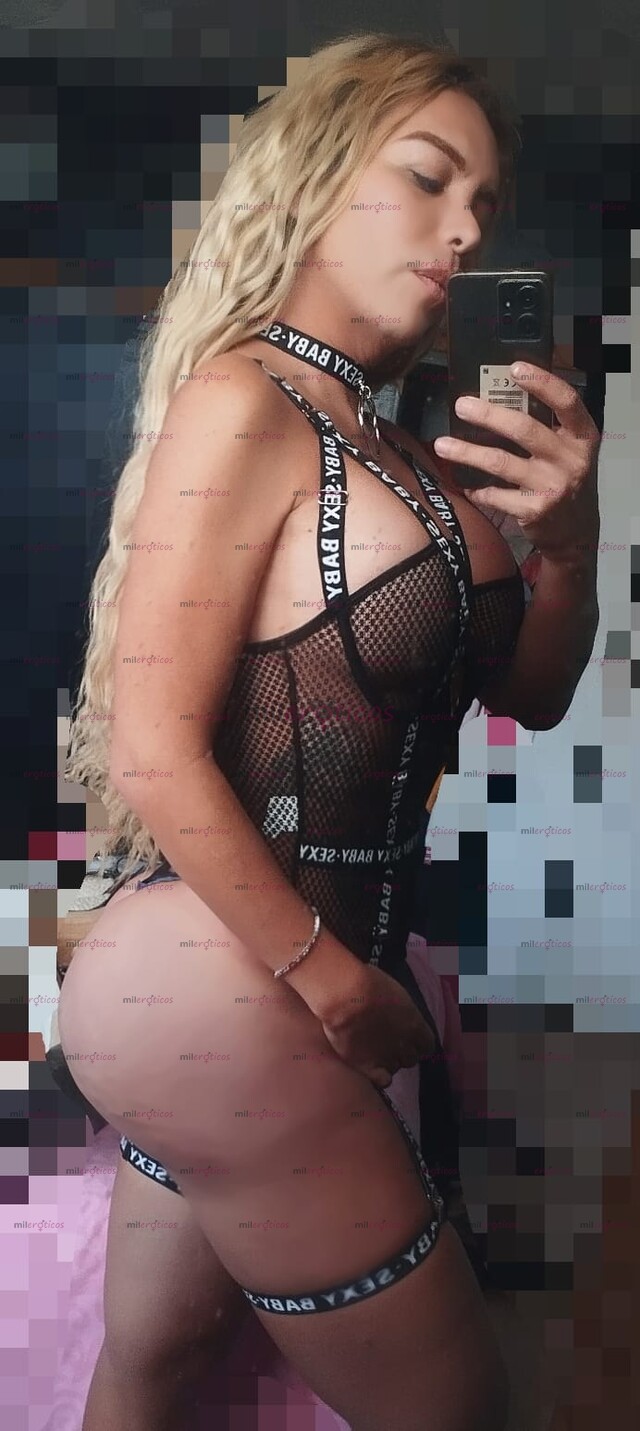 FOTOS DE CALIENTE CACHONDA DE HERMOSO CUERPO Y UN PENE DELICIOSO