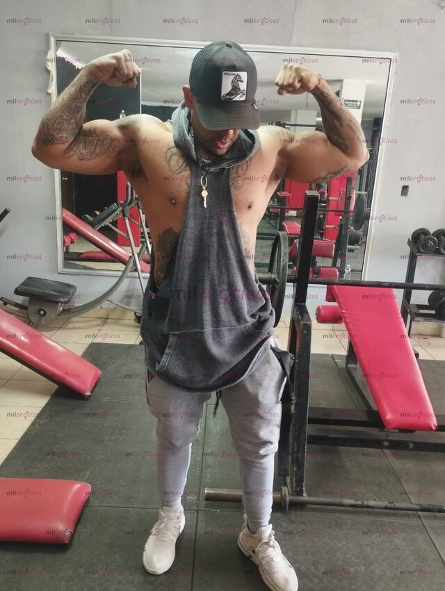 FOTOS DE COMPLACIENTE, TATUADO .. LECHERO A TUS ÓRDENES MUÑECO