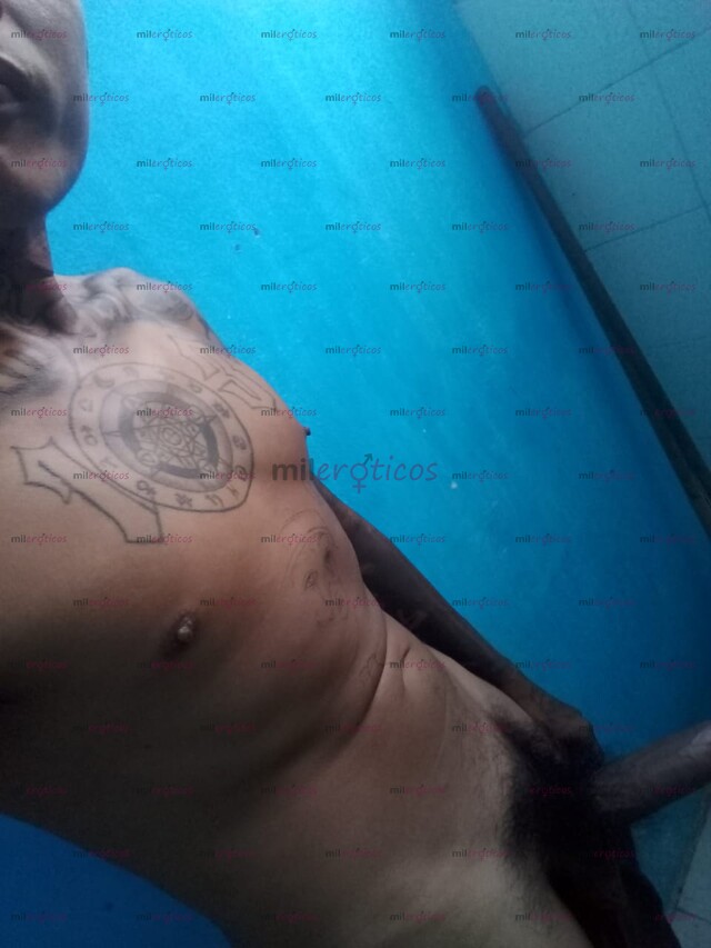 FOTOS DE CHAKAL VERGON 19 CM RAPERO NACIONALIDAD MEXICANA 9997921583
