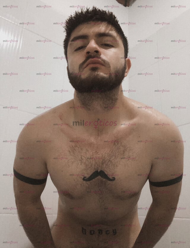 FOTOS DE JOVEN DE 22 AÑOS VELLUDO 1.70 DE ESTATURA ABIERTO A TODO WHATSAPP 3214655910