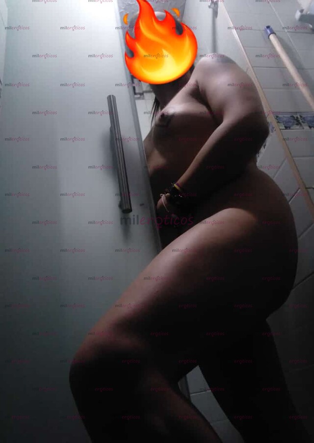 FOTOS DE HORA DE ORDEÑARLO!!.... DE TOMARMELES TODO EL SEMEN!!