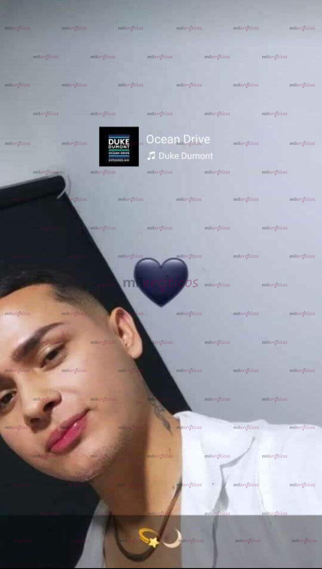 FOTOS DE JUNTIN HERMOSO CHICO ARDIENTE DISPUESTO A COMPLACERTE