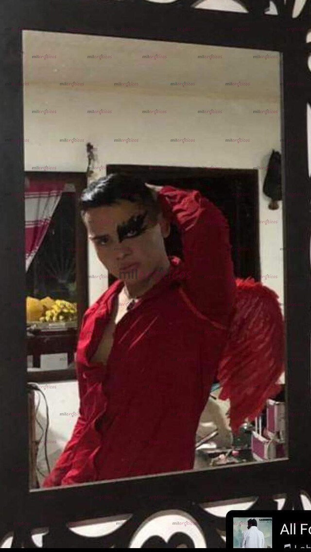 FOTOS DE JUNTIN HERMOSO CHICO ARDIENTE DISPUESTO A COMPLACERTE