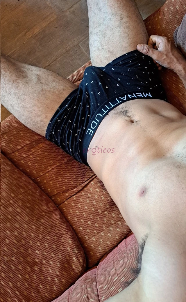 Tengo 33 anos cumplo todas tus fantasias llego hasta donde estes soy complaciente discreto si tu quieres buena persona responsable confiable bueno en...