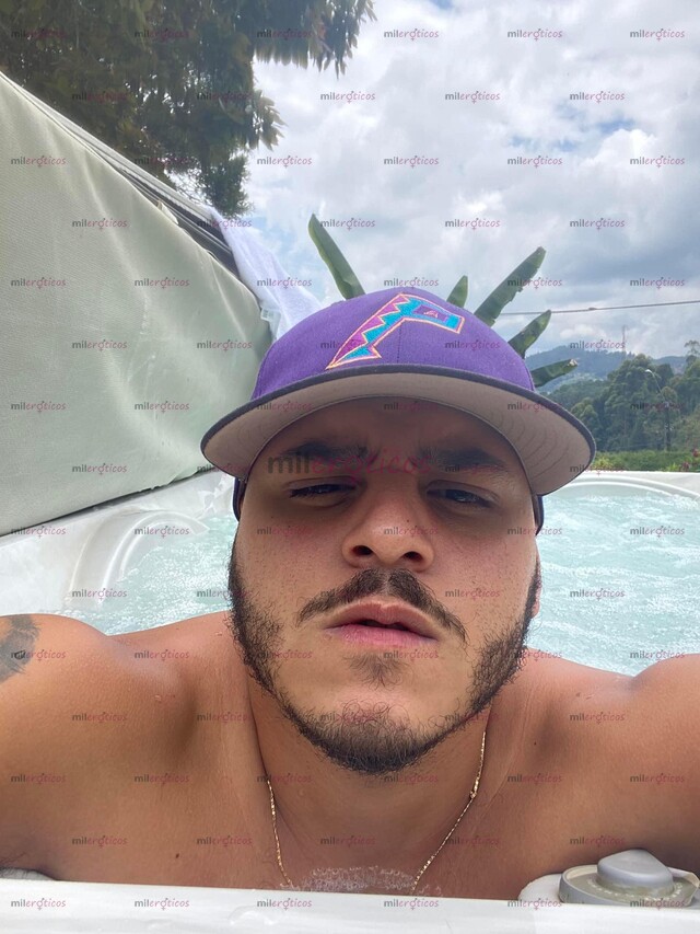 FOTOS DE HOLA AQUÍ CHICO JOVEN GANAS DE DIVERTIRTE SOLO COMUNÍCATE