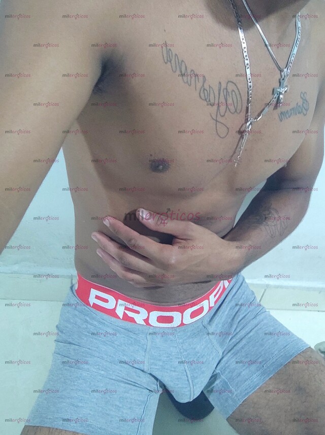 FOTOS DE VEN Y DISFRUTA CON ESTE MORENAZO NO TE ARREPENTIRAS..