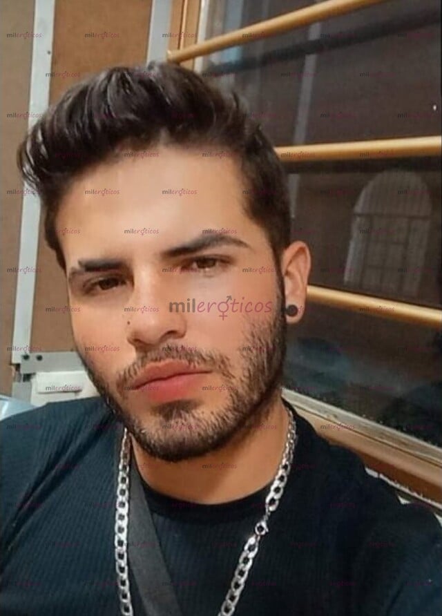 FOTOS DE JOVEN ATRACTIVO QUIERO DOMINARTE EN LA CAMA HACERTE MÍA, QUE GRITES FUERTE