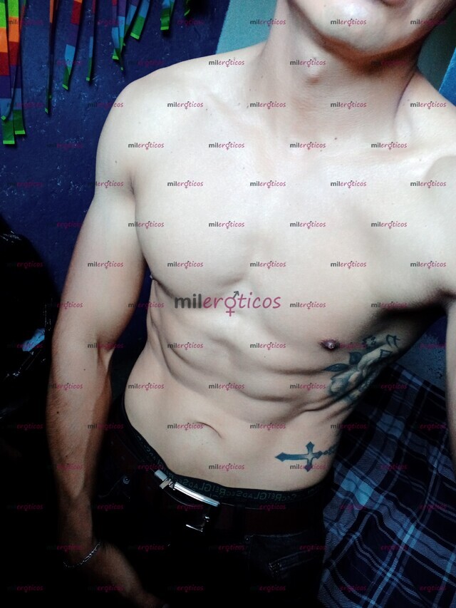 FOTOS DE JAVI CHICO JOVEN ESTUDIANTE Y VERGON PARA DISFRUTAR