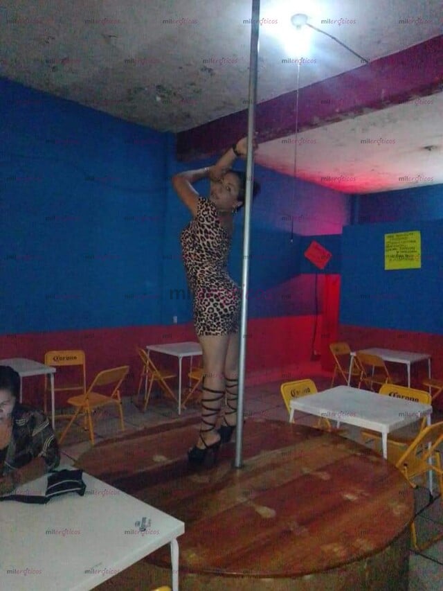 FOTOS DE CHAPARRITA NALGONA Y TETONA LLEGO PARA TI DISPUESTA A COMPLACERTE