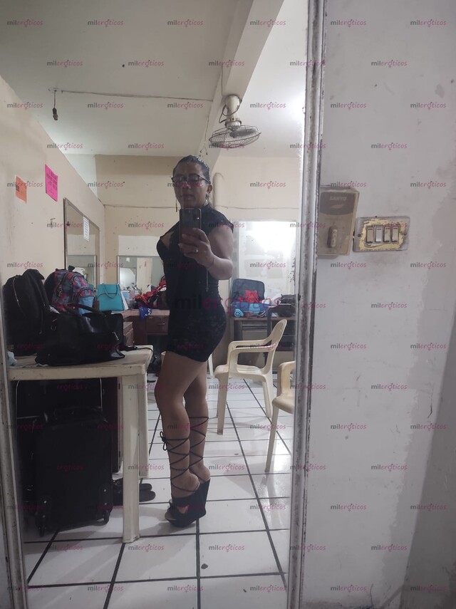 FOTOS DE CHAPARRITA NALGONA Y TETONA LLEGO PARA TI DISPUESTA A COMPLACERTE