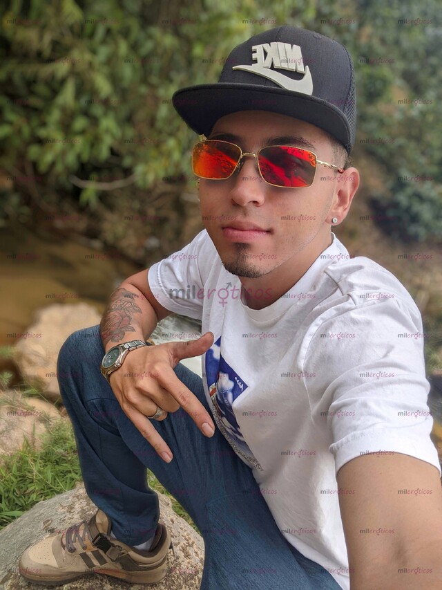 FOTOS DE MACHO VERGÓN CON GANAS DE SEXO ACTIVO 24 7