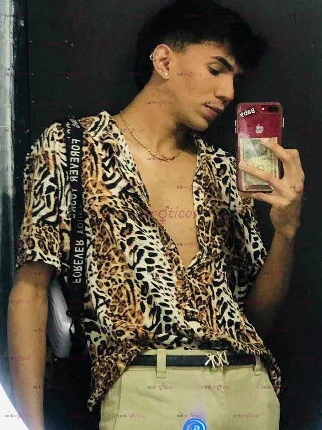 FOTOS DE HOLA SOY NUEVO EN LA CIUDAD CON 22 CM SOY VENEZOLANO CALIENTE Y LECHERO