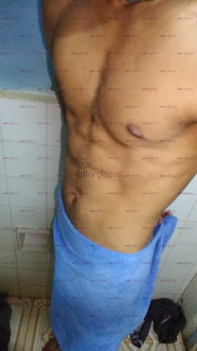 FOTOS DE GIGOLO. QUIERES ESCAPAR DEL MUNDO Y RUTINA, PARA ESO ESTOY BB , SERÉ TU AMANTE