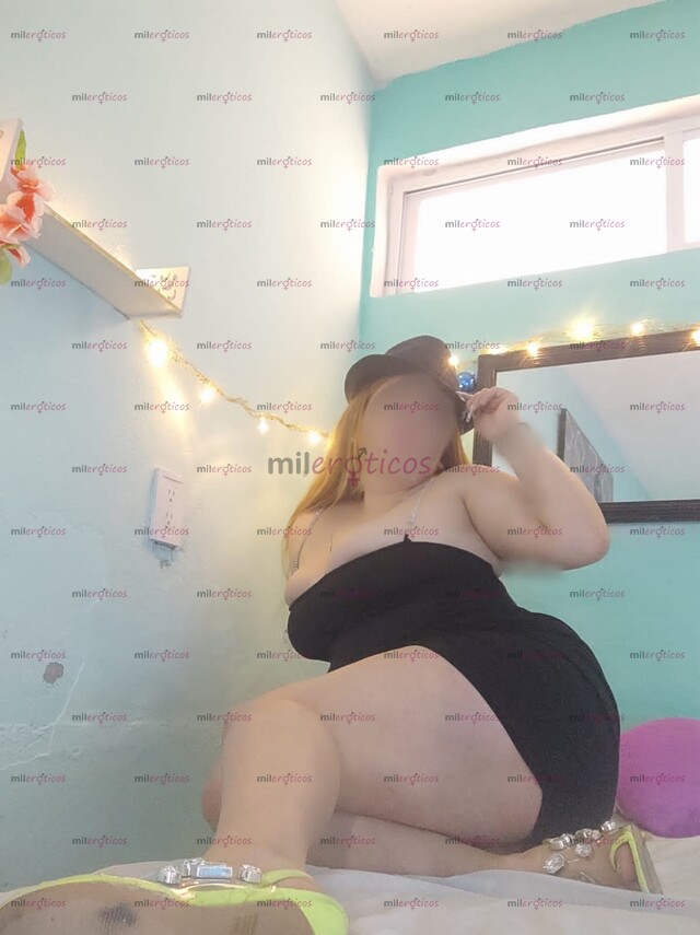 FOTOS DE COMO SI FUERA PALETA, TE LA CHUPO? DISFRUTA MIS PECHOS Y MI HÚMEDA VAGINA