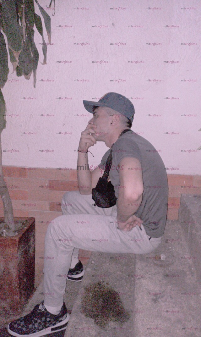 FOTOS DE SEXO COBRO. CHICO AMABLE, BIEN PRESENTADO Y MUY CALIENTE