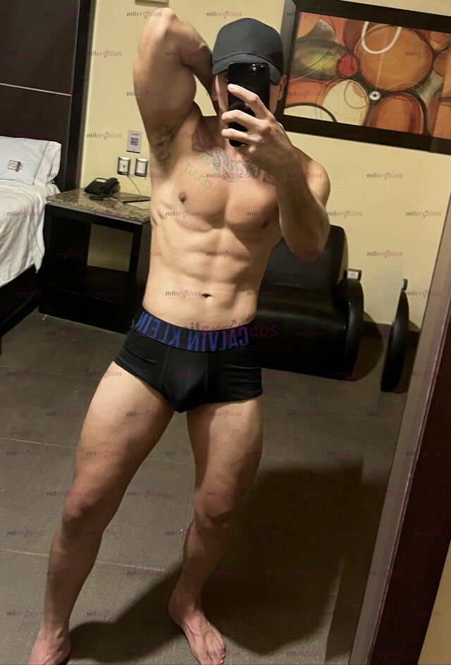 FOTOS DE GUAPO BISEXUAL VERGON 21 CM CON SITIO MANDA WASAP