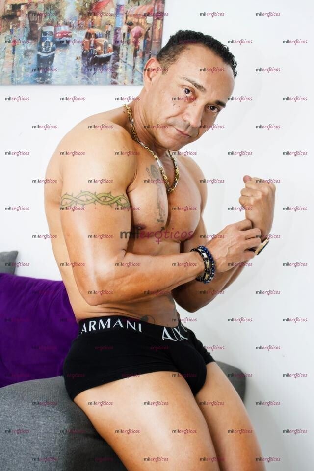 FOTOS DE GIGOLÓ VENEZOLANO MUY CALIENTE TE PROMETO CUMPLIR TODOS TUS DESEOS