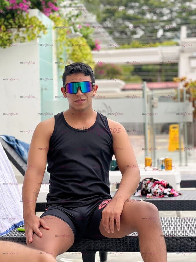 FOTOS DE CALIENTE MORENO DE BUEN CULO PARA DISFRUTAR UN BUEN SEXO