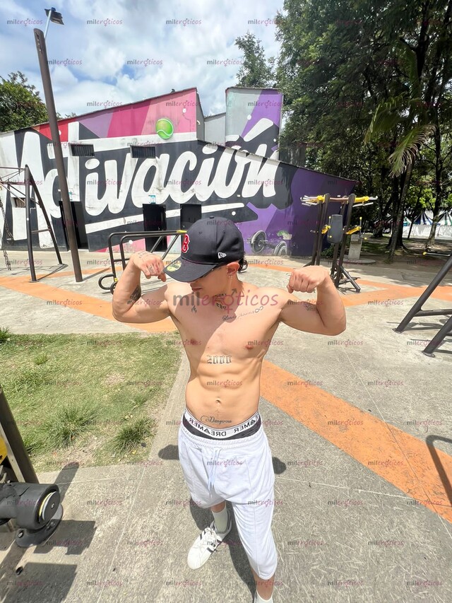 FOTOS DE RANDY SIMÓNS CHICO SEXY LATINO 23 CM VERGA