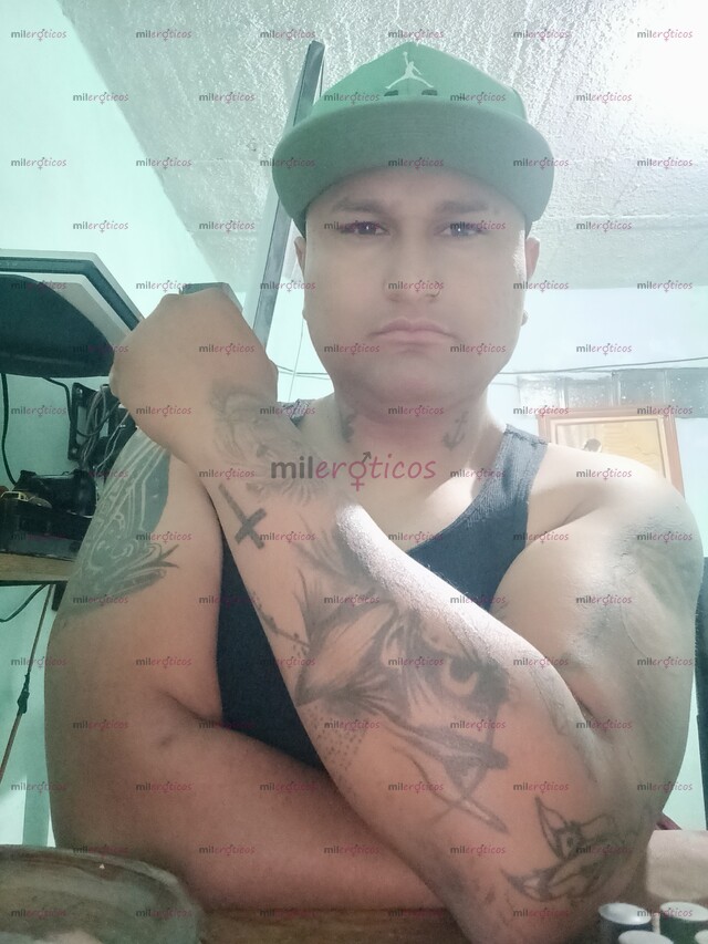 FOTOS DE GIGOLÓ U HOMBRE DE COMPAÑÍA Y MASAJISTA