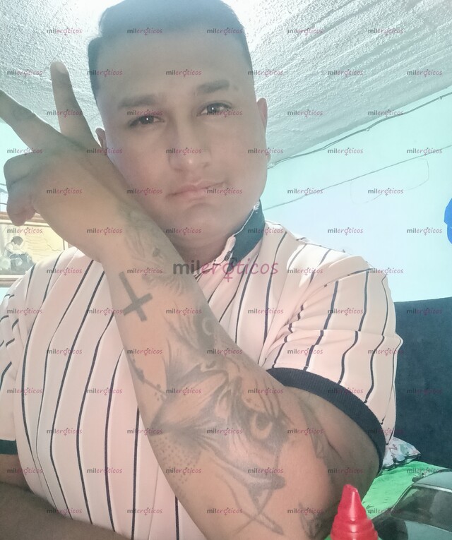 FOTOS DE GIGOLÓ U HOMBRE DE COMPAÑÍA Y MASAJISTA