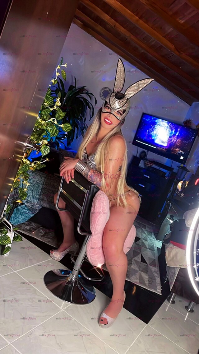 FOTOS DE TOP INTERNACIONAL DOTADA CON APARTAMENTO PRIVADA FETICHISTA LLAM