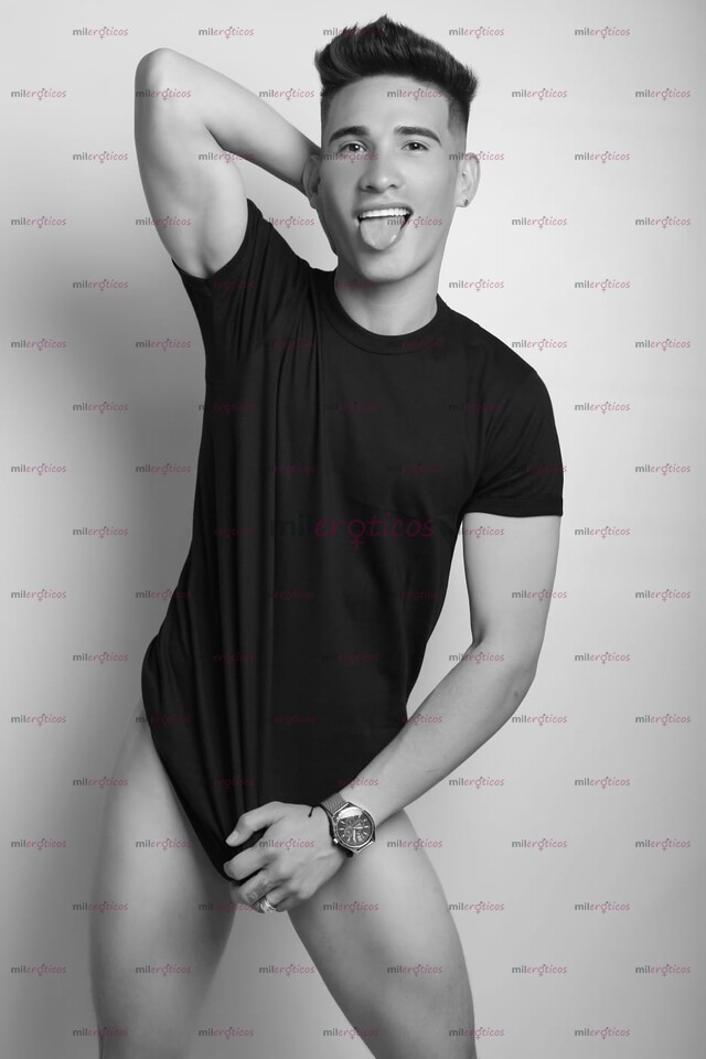 FOTOS DE MACHO DOMINANTE VERGON COMPLACIENTE 20CM