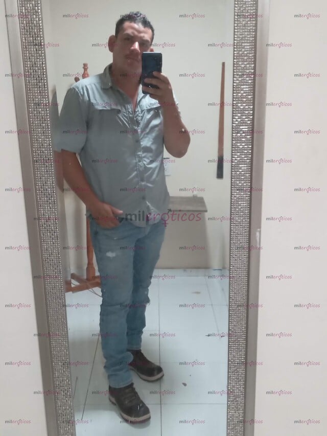 FOTOS DE EN BUSCA DE LA FELICIDAD DE ESA QUE ENTRA POR LA PIEL