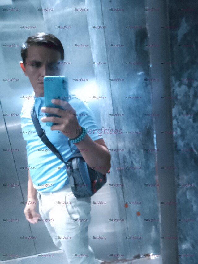 FOTOS DE CHAPARRITO VERGÓN ADICTO A COJER PASARLA BIEN Y DEJAR SATISFECHO