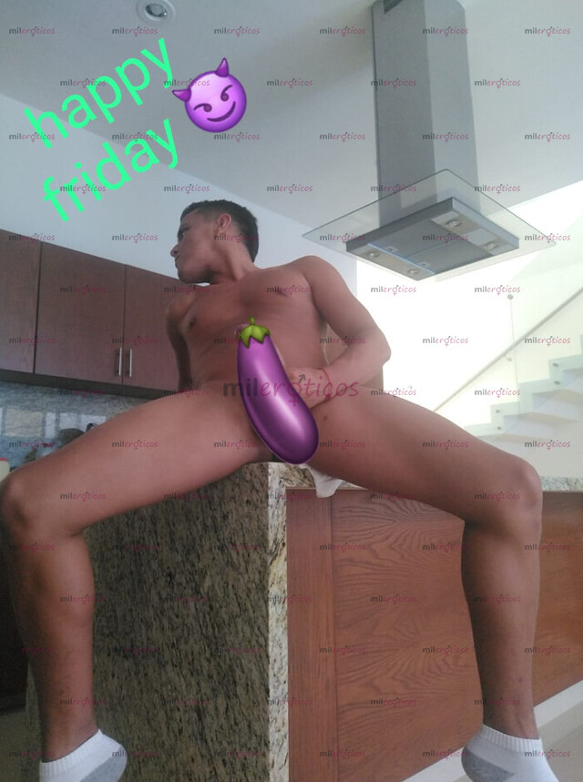 FOTOS DE CHAPARRITO VERGÓN ADICTO A COJER PASARLA BIEN Y DEJAR SATISFECHO