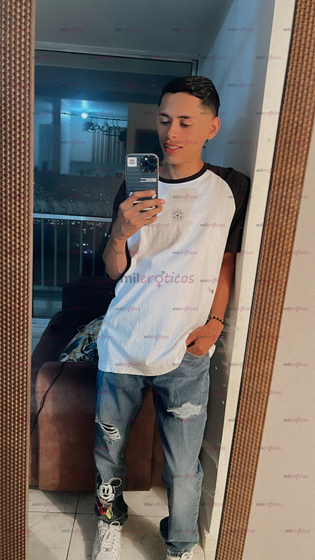 FOTOS DE PAISA JOVEN, FLACO Y CALIENTE DISPONIBLE EN MEDELLÍN