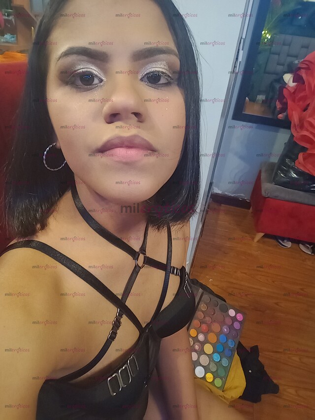 FOTOS DE LINDA MORENA DE 18 AÑOS CON GANAS DE SEXO DISPUESTA A TODO . APTO PRIVADO