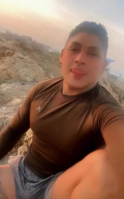 Soy activo con verga de 23 cm gruesa con ganas de cogerte duro estoy debutando en concepcion recien llegado amp soy varonil discreto y muy caliente se...