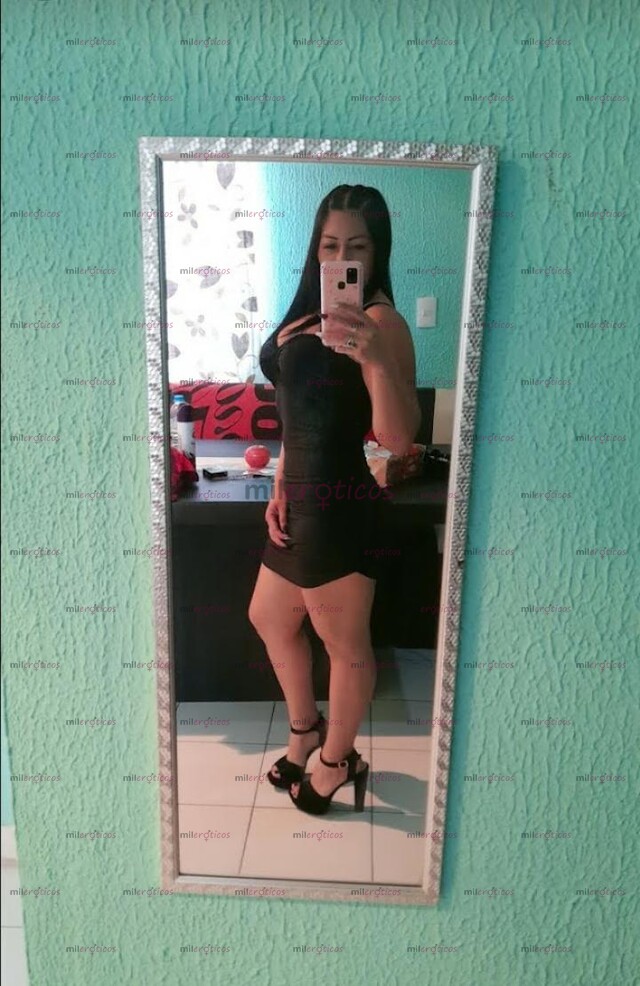 FOTOS DE HOLA SOY CAMILA UNA CHICA APRETADITA 22AÑOS