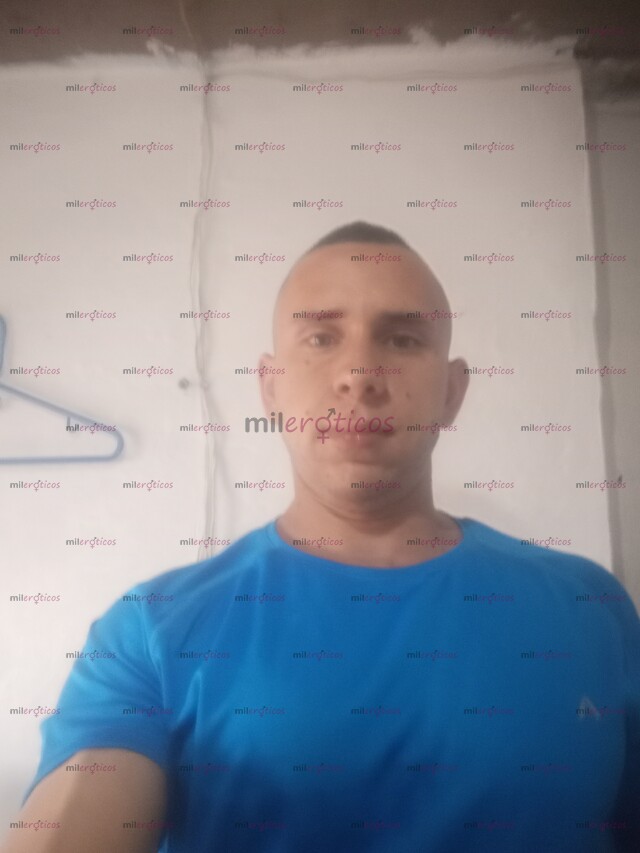 FOTOS DE HOLA SOY ALEJANDRO Y TE PUEDO DAR TODO EL PLACER QUE NECESITES CON