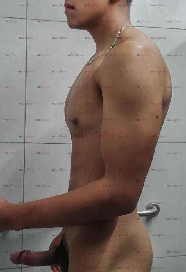 FOTOS DE SEXY JOVEN DE GYM 1.80, MORENO Y AGUANTADOR