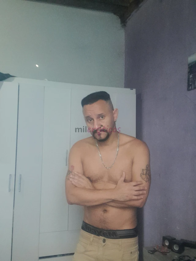 Procura perfil padraozinho bom nao posso te atender comigo a pegada e mais intimista sexo e bom mas um papo gostoso tambem tem seu lugar pra que press...