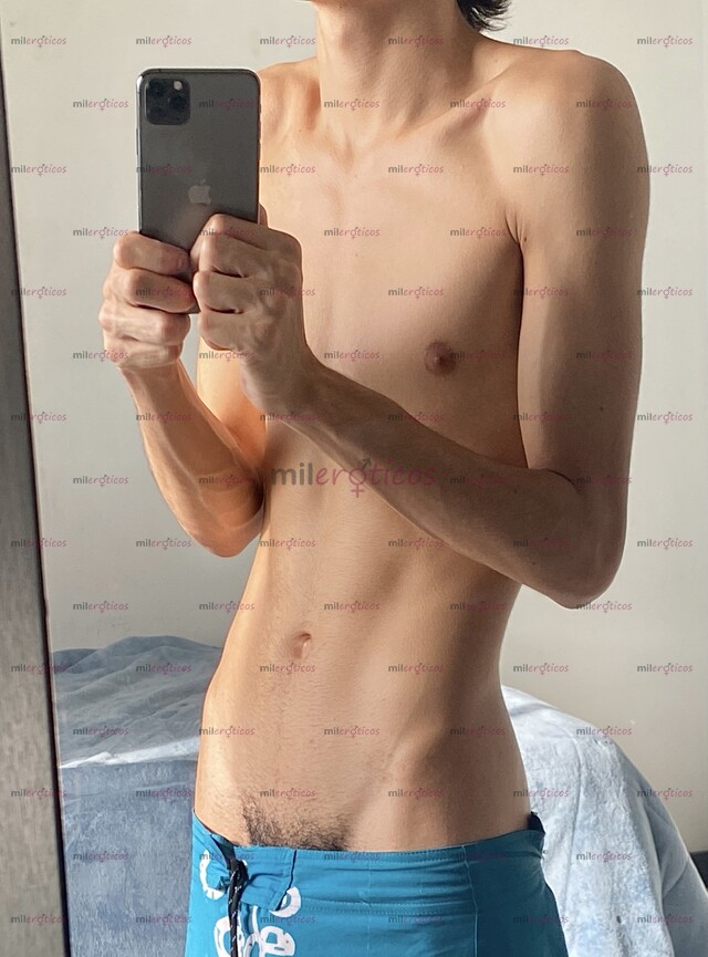 FOTOS DE POLLO JOVEN HETEROSEXUAL, LO HAGO POR $$ PASIVAS HABLEN LES DOY LECHE