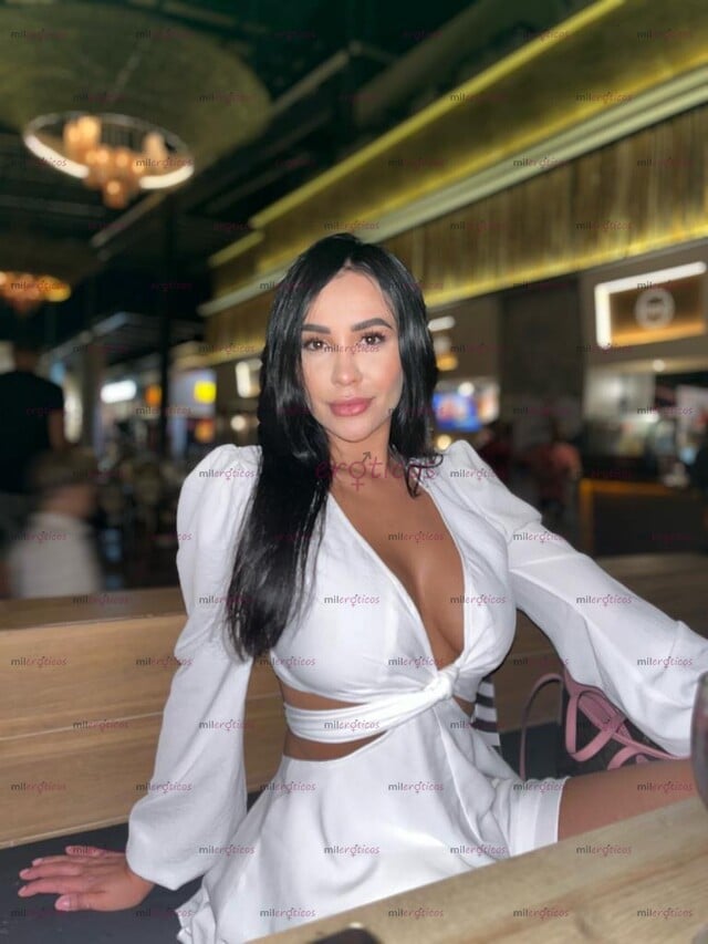 FOTOS DE ELEGANTE MODELO DE ALTO NIVEL, DISPONIBLE PARA HOMBRES DE BUEN GUSTO