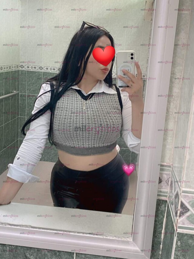 FOTOS DE DANY 20 AÑOS LA MAS APRETADITA Y COMPLACIENTE BB