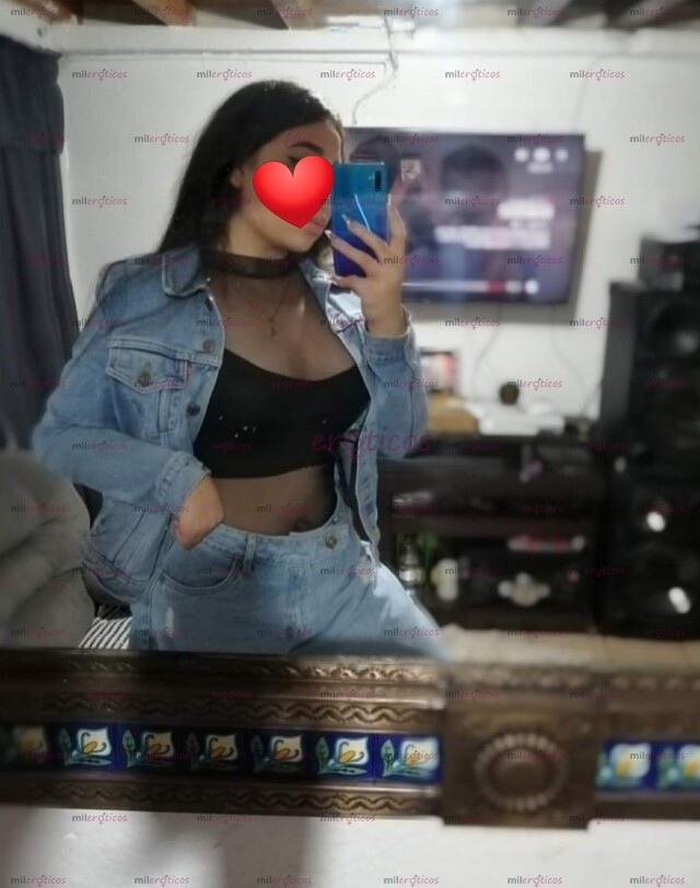 FOTOS DE DANY 20 AÑOS LA MAS APRETADITA Y COMPLACIENTE BB