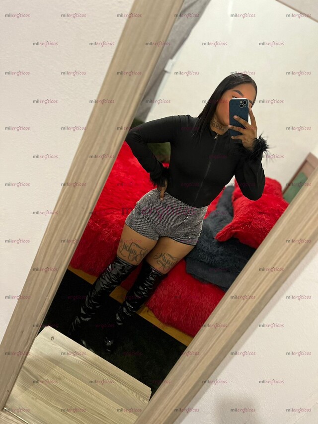 FOTOS DE SEXY MORENITA DE VISITA UNOS DÍAS EN MANZANILLO