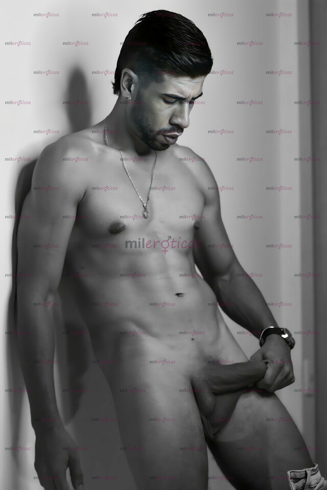 FOTOS DE JUAN , JOVEN DE GYM COLOMBIANO DOTADO 23 CM FOTOS 100 % REALES COMPLACIENTE