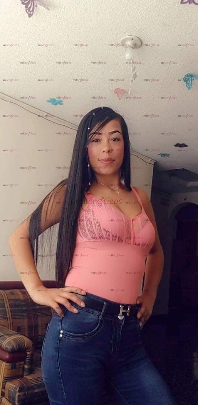 FOTOS DE UNA MUJER MUY BELLA UNA FLACA ALTA BLANCA PARA COMPLACERTE SIN AFANES