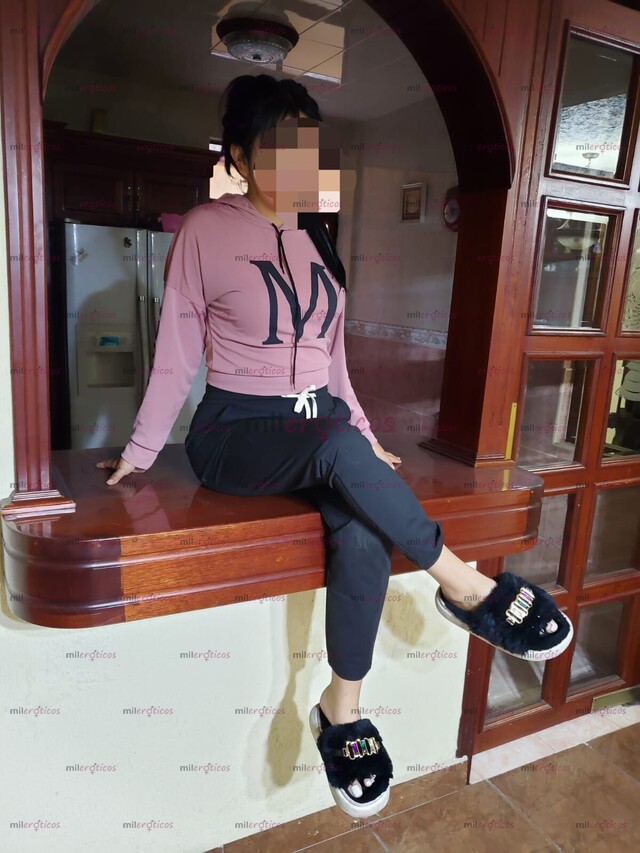 FOTOS DE LINDA , CERO DIVA ,CERO MAMONA , SI DOY BESOS , CARICIAS , EL CACHONDEO ES MUTUO